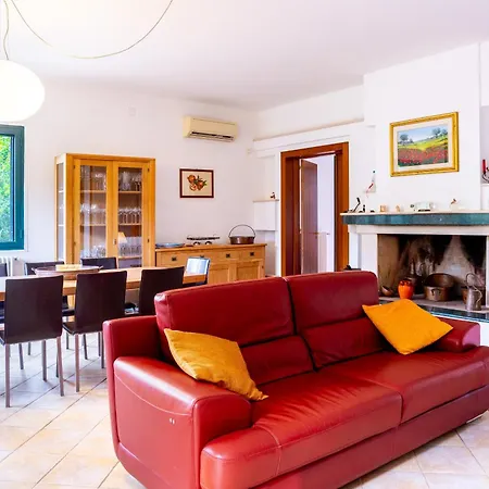 בית נופש Casa Miclari *