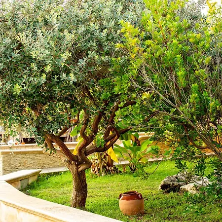 Casa Miclari بيت للعطل