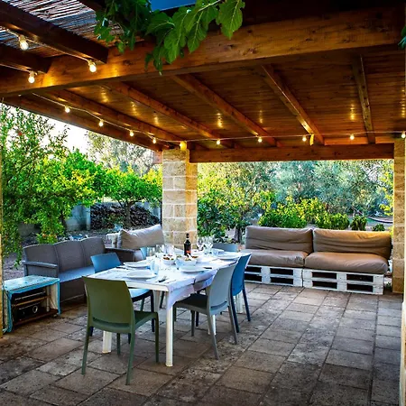 Casa Miclari بيت للعطل