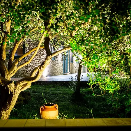 Casa Miclari بيت للعطل