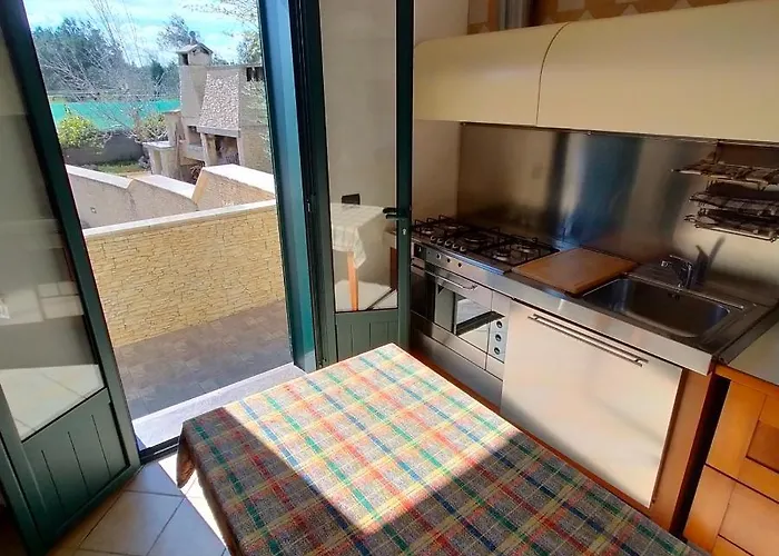 Casa Miclari 펜션 멜렌두뇨